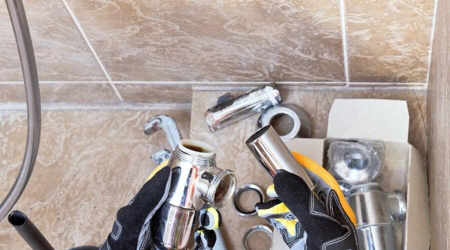 Professional gutter cleaning in Caney, OK